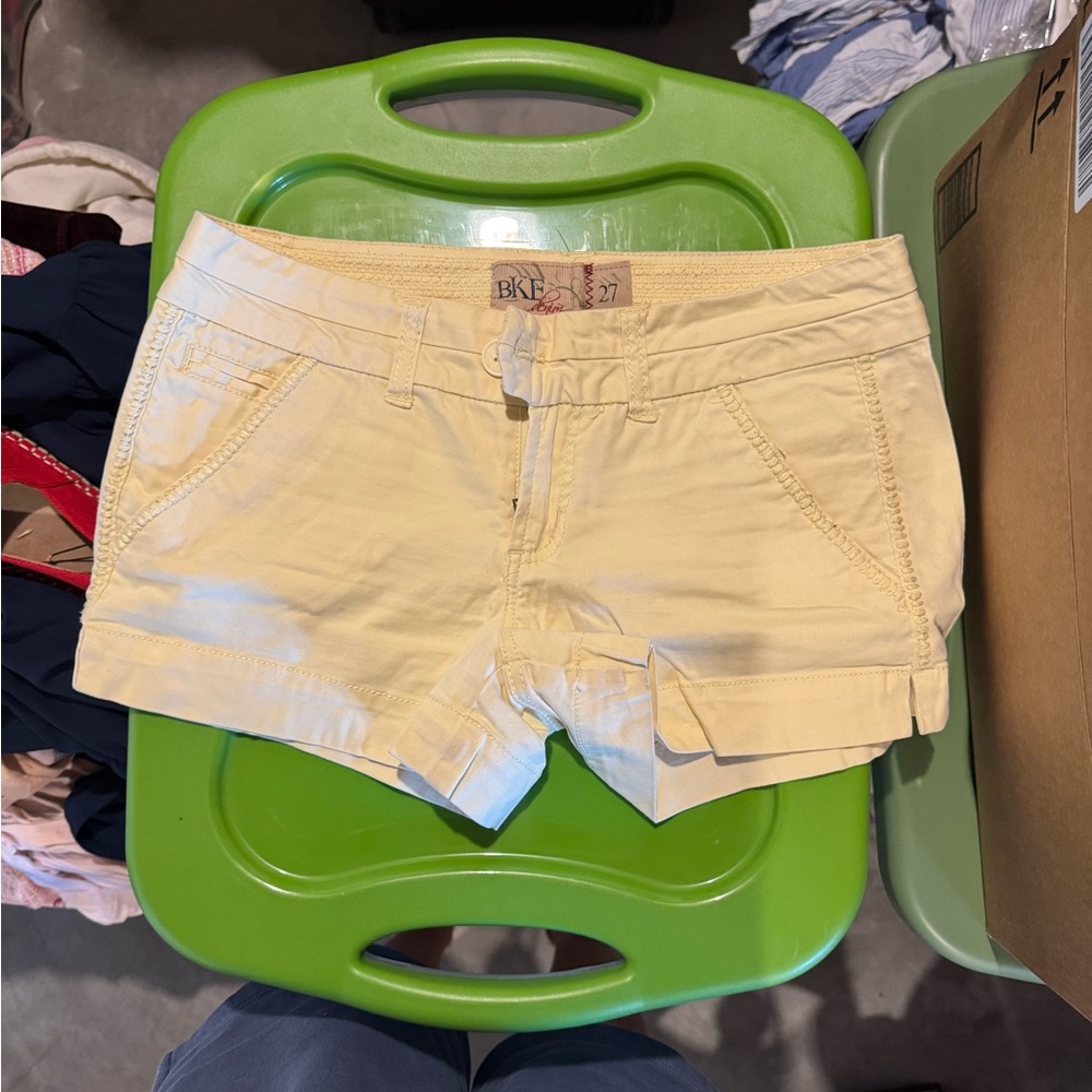 BKE Women's Pale Yellow Cargo Shorts
